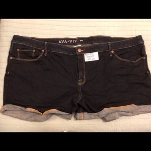 Ava and Viv size 26 jean shorts